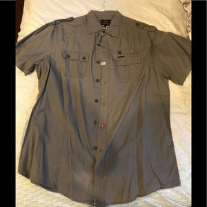 Casual buttoned shirt